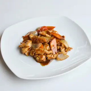 27 Pollo in salsa piccante
