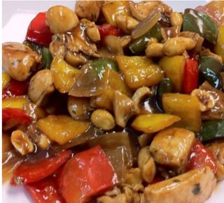 Frango com Amêndoim