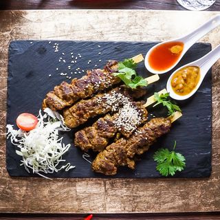 Автентични Тайландски шишчета с телешко (180г)