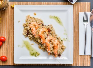 Ризото със скариди и сушени домати (400г)