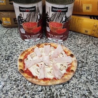 Le classiche funghi e prosciutto