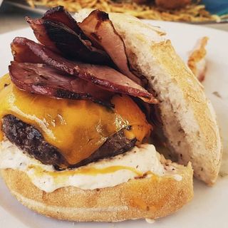 Hamburguesa Cheese Bacon (180 G.)