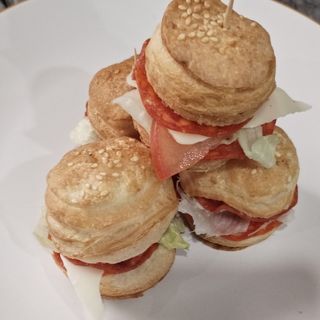 Mini sendvič sa kulenom 500g