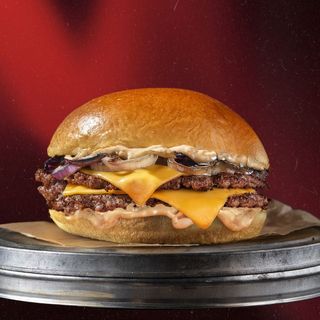 La Doble Knockout Burger