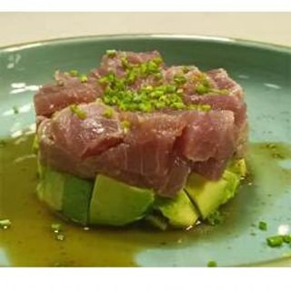 75 Tartar De Atún Picante