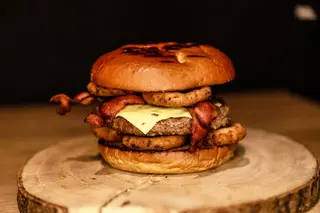 BURGER NORRISA