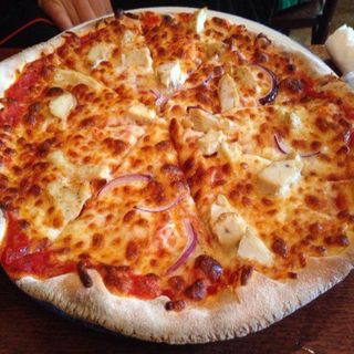 Pizza de pollo al curry y cebolla (30 cm.)