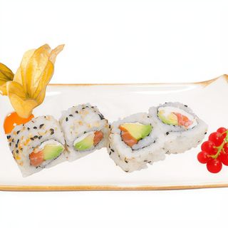 86. Urumaki Salmón Con Aguacate Y Queso (8 Uds.)