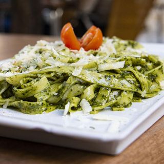 Tagliatelle al Pesto