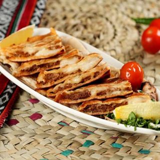 Arayes De Sujhok Con Queso