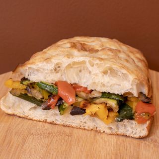 Schiacciata vegana (schiacciate toscane-cottura su pietra)