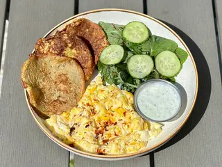 Хешбраун із скремблом (320g)