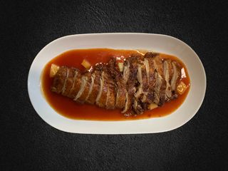 Hrskavo pržena patka sa slatko-kiselim umakom