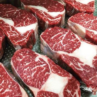 Rib - Eye (controfiletto) di Frisona riserva