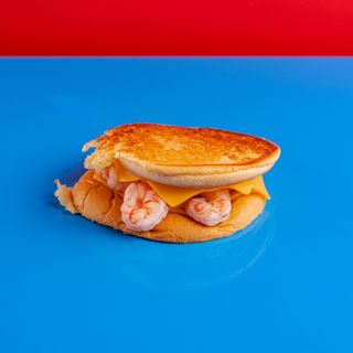 Grilled cheese and shrimps