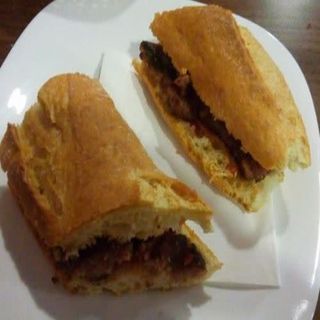 Bocadillo De Longaniza
