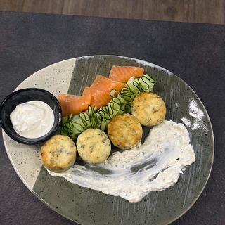 Сирники солоні з лососем