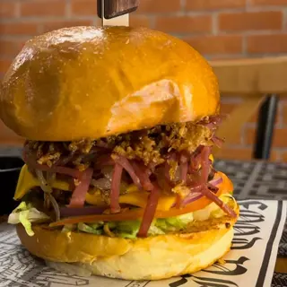 crispy bacon burger avec Frites