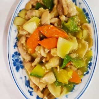 Pollo Con Salsa De Curry