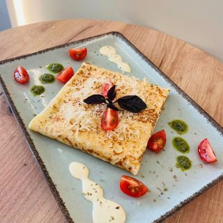 Млинець з тунцем