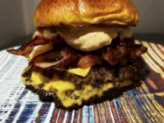 Hamburguesa La Bombastic