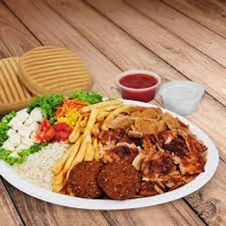 Plato Kebab Con Patatas Con Arroz Y Falafel