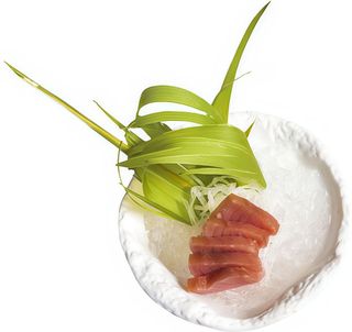 807 Sashimi de atún 6U