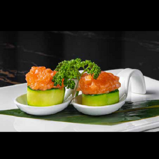 57 Gunkan zucchina salmon 2 pezzi