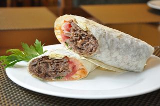 Донер в лаваше с курицей