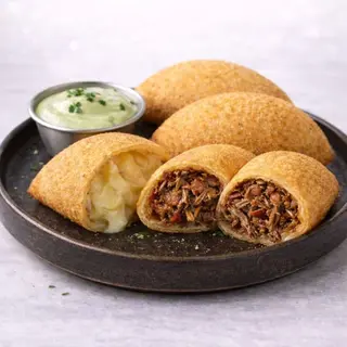 EMPANADAS MIX (2 QUESO + 2 PULLED BEEF)