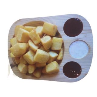 Patatas bravas con salsaturca
