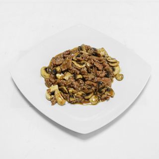 61. Ternera con Champiñones