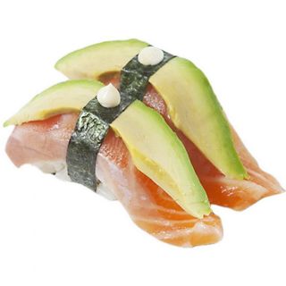 111. Nigiri De Salmón Con Aguacate (2 Pzs.)