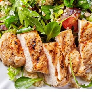 502 Ensalada De Pollo