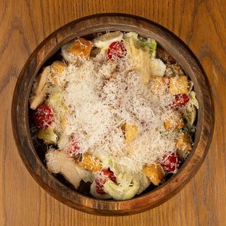 Цезар з Куркою і Беконом