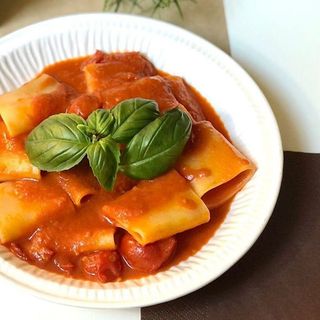 PACCHERI AL POMODORO