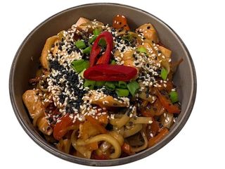 Udon z łososiem (350g)