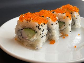 MU6 Uramaki California