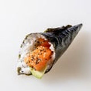 370. Temaki sake