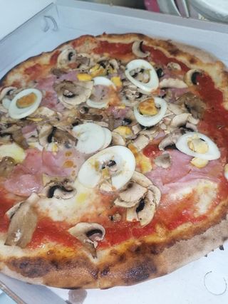 Pizza Capricciosa