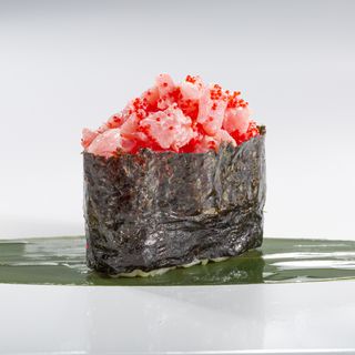 Гункан з тунцем (55г)