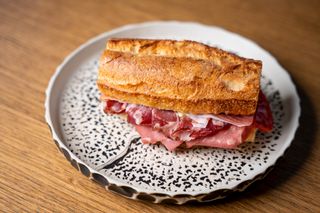 Savoare în straturi