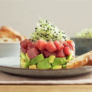 Tartár de atún rojo y aguacate