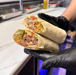 Շաուրմա լավաշով պանրով