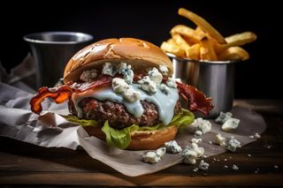 Blue Burger + Cartofi Prajiti