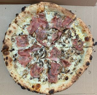Pizza Carbonara (33 cm.)
