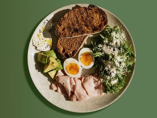 УЛЮБЛЕНИЙ ІТАЛІЙСЬКИЙ СНІДАНОК З МОРТАДЕЛЛОЮ (320g)