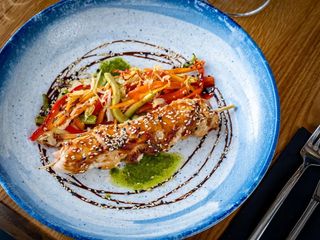 Frigarui de curcan cu legume