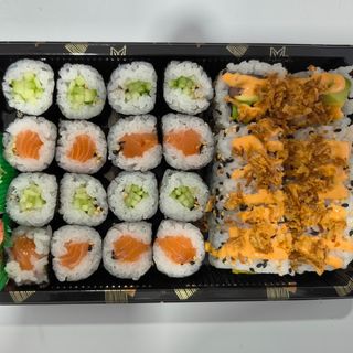Bandeja De Makis Y Rolls (24 Pza.)