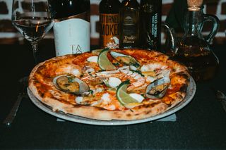 Pizza Frutti Di Mare (33 Cm.)